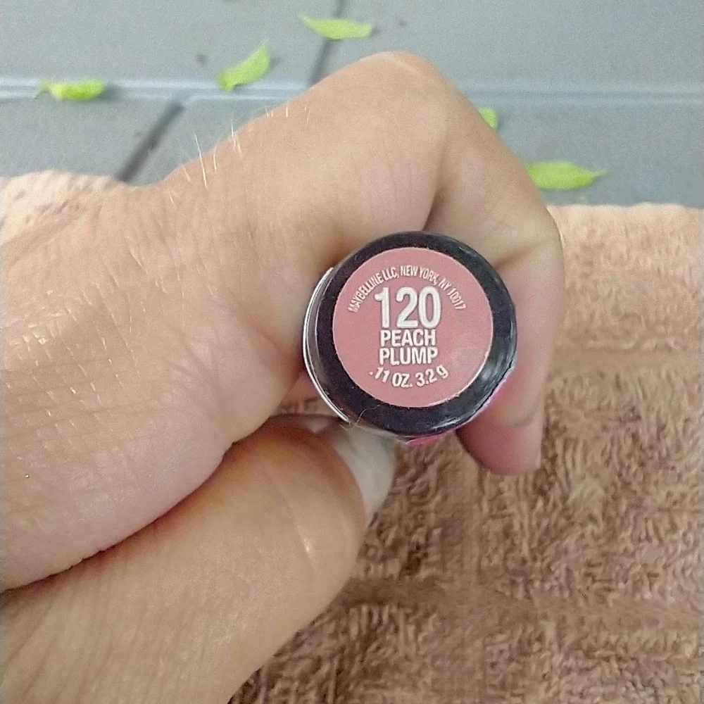 Volume xl seduction plumping lip color 120 peach p